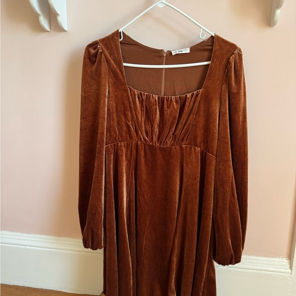 Camel Velvet Ruched Top Dress - Picture 2 of 3